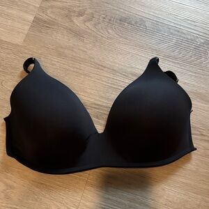 36C Soma vanishing back Black Bra